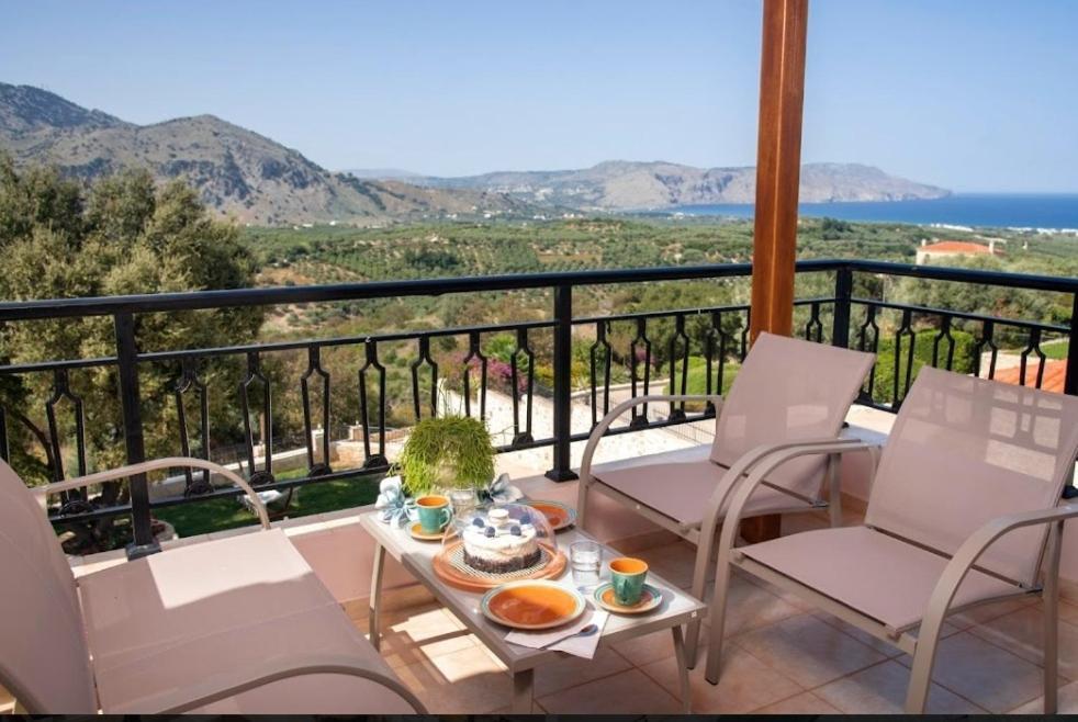 Villa Kermes Heated Pool Kournas Екстер'єр фото
