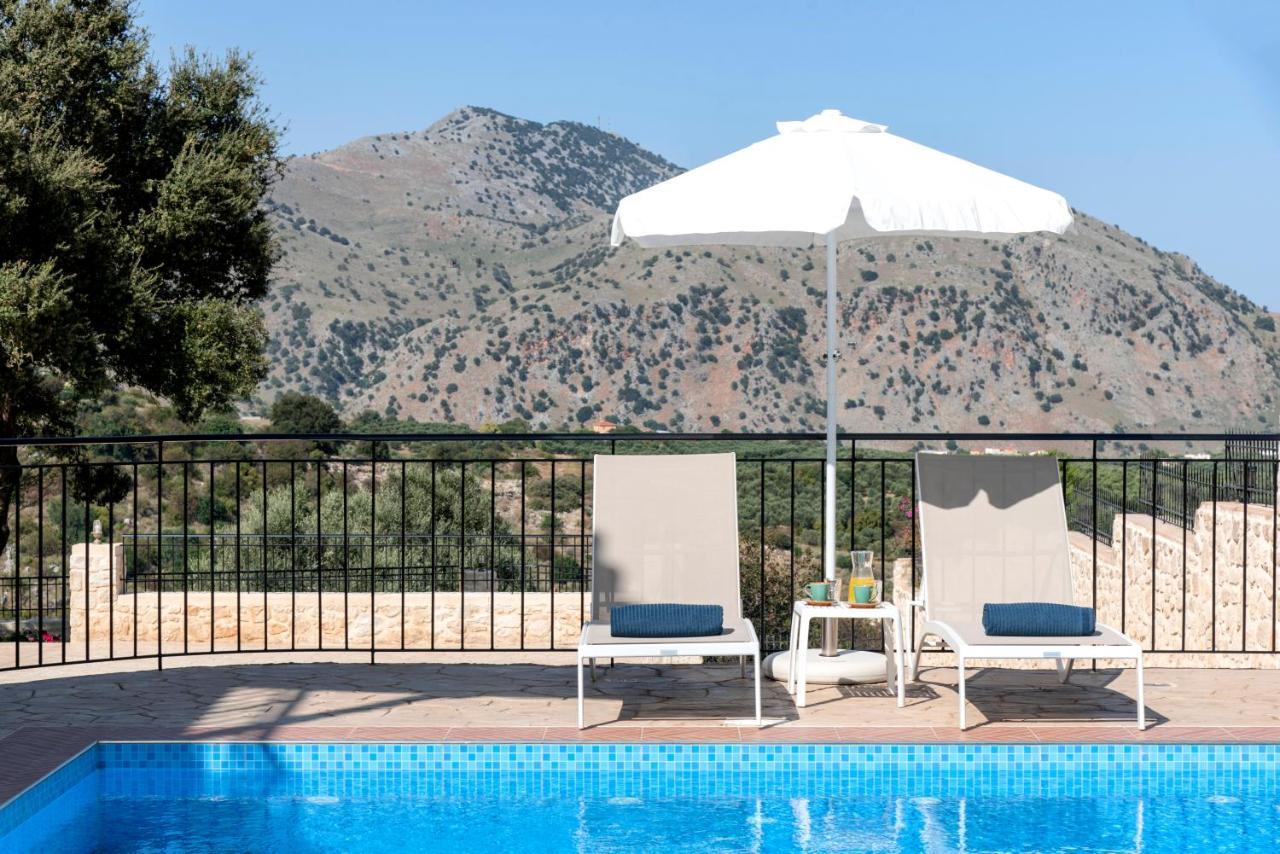 Villa Kermes Heated Pool Kournas Екстер'єр фото