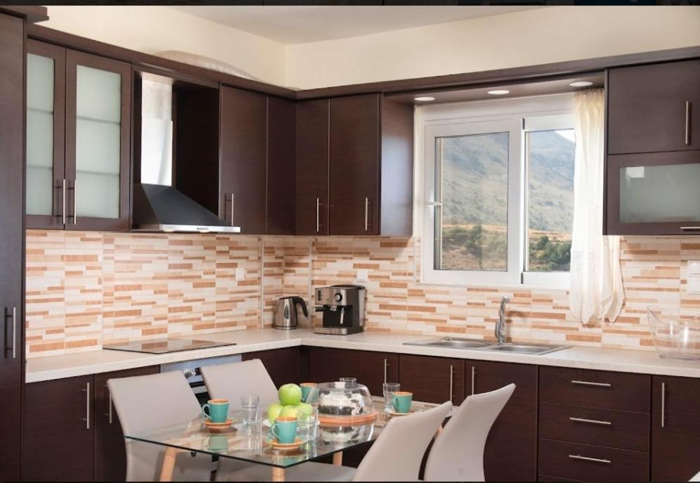 Villa Kermes Heated Pool Kournas Екстер'єр фото