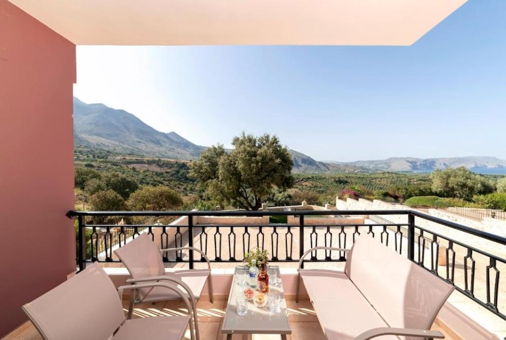 Villa Kermes Heated Pool Kournas Екстер'єр фото